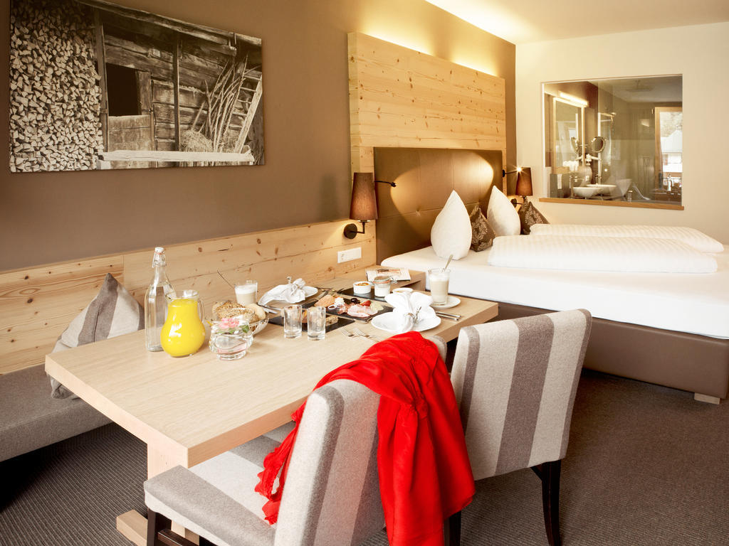 Hotel Forsthofgut Леоганг Экстерьер фото