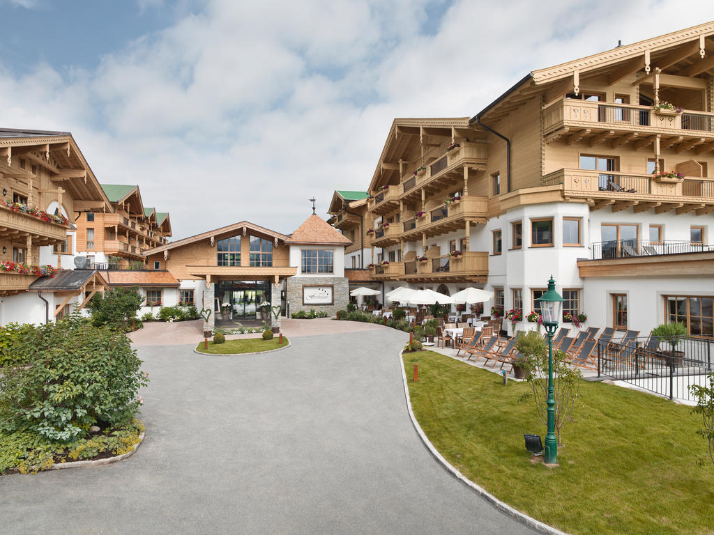 Hotel Forsthofgut Леоганг Экстерьер фото